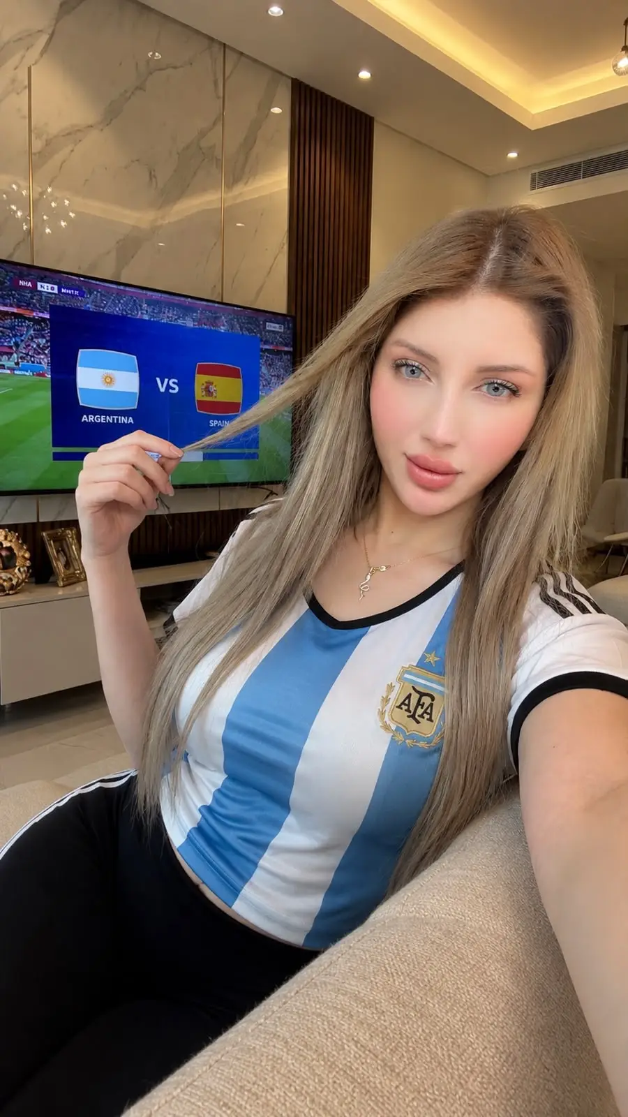 AZRA küçük görsel 4